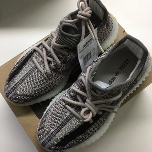 Yeezy 350v2